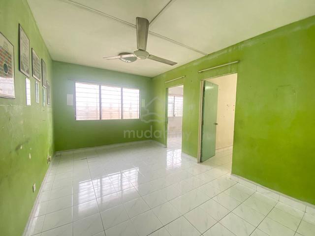 Flat PKNS Seksyen 8 Shah Alam 1