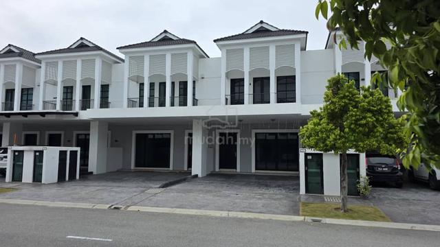 Eco Horizon ready to move room for rent in good society 1