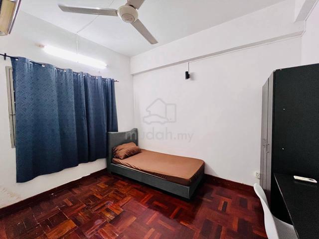 5Min🚶♂️Sunway Pyramid!Room For Rent Ridzuan Condominium BRT Monash 1