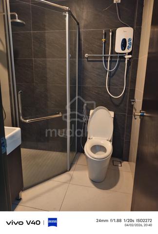 Danga bay Country Garden Room for Rental 1