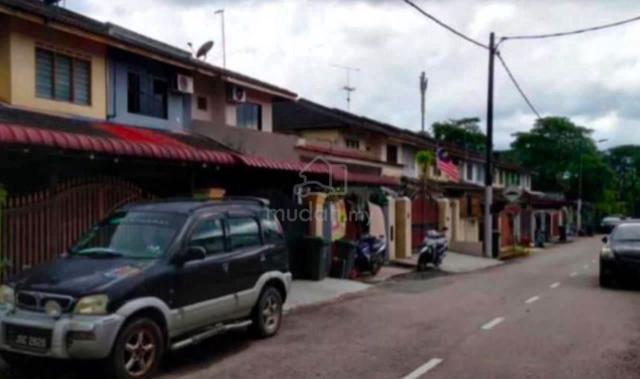 Pontian Taman Benut Utama Jalan Benut Utama L.Cost Double Storey House 1