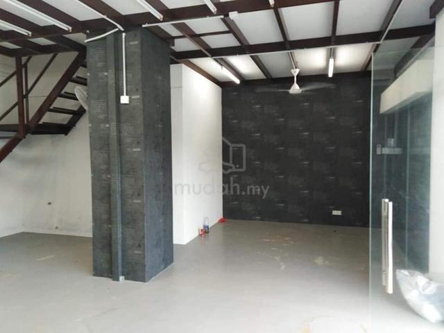 The Garden Residence @ Taman Mutiara Mas Shoplot with attic FOR RENT 1