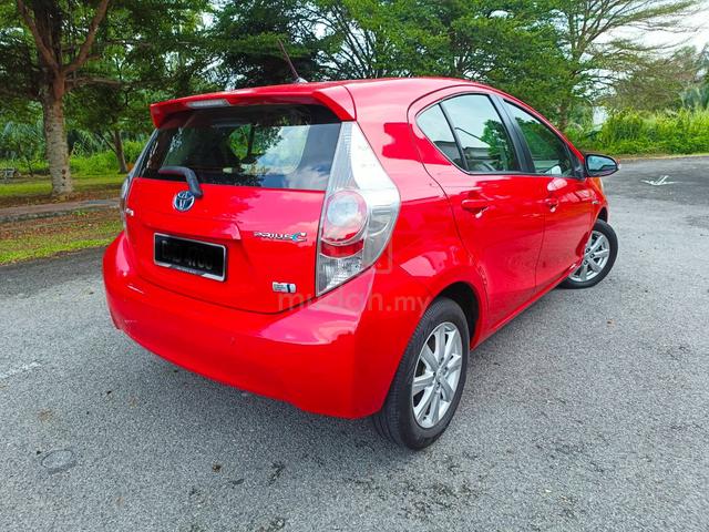 2013 Toyota Prius C 1.5 (A) Direct Owner Car Sales - 3
