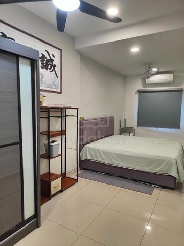 Nusah Indah/ room / Bukit Indah / Columbia  hospital / Gelang patah 1