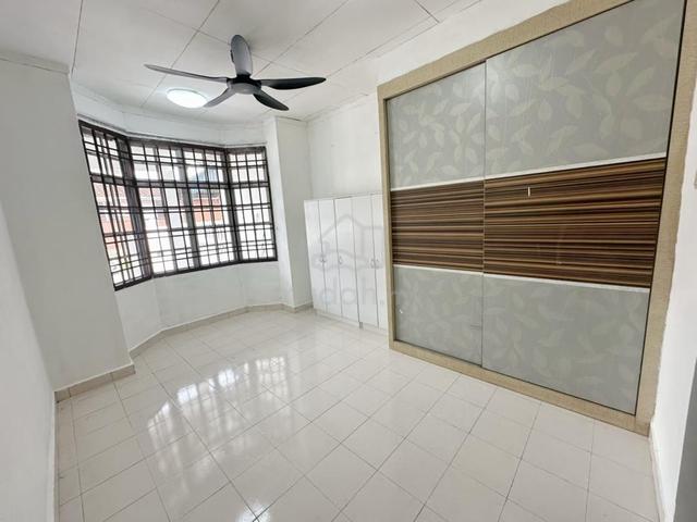 UNBLOCK VIEW, Can Parking 1 Sty @ Bandar Uda Utama RENOVATED NEW PAINT 1