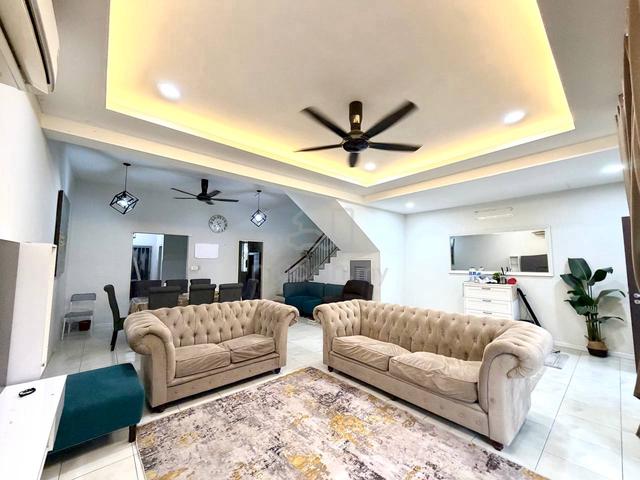 Renovated & Fully Furnished Double Storey Serene height Type Camellia 1