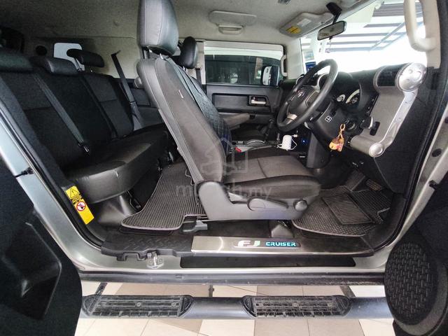 2011 Toyota FJ 4.0 CRUISER (A) - 5