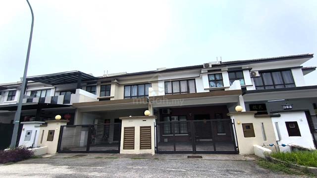For Sale 2 Storey Terraced House Damai Perdana Gated Guarded Nice Unit 1