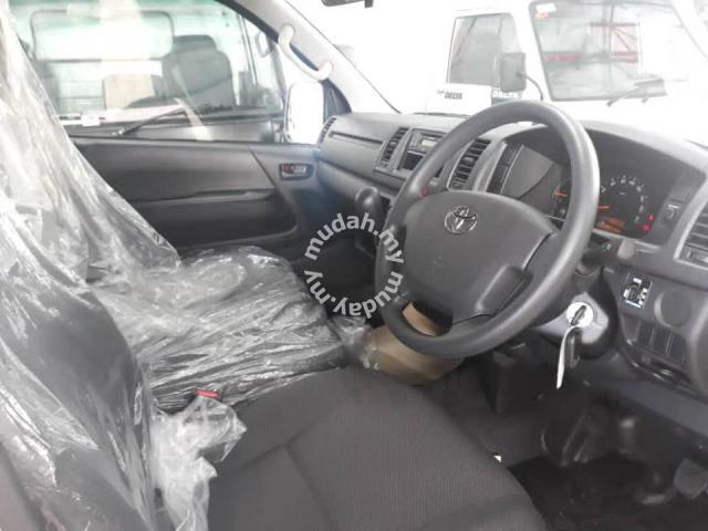 2026 Toyota HIACE 3.0 (M) Window Van L4 Best Deal - 4