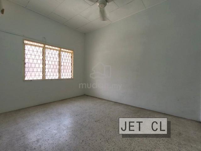 RENT Single Storey House,22x80ft, 4R+2B, Batu Belah, Klang 5
