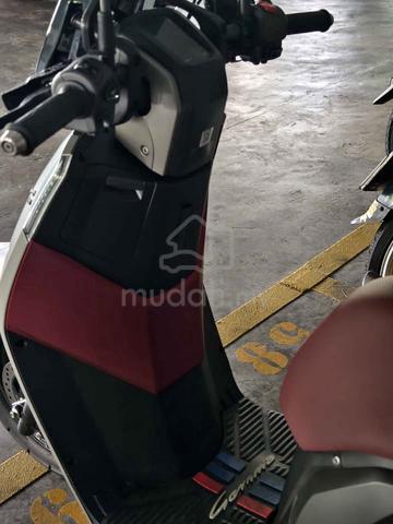 Carousel Image