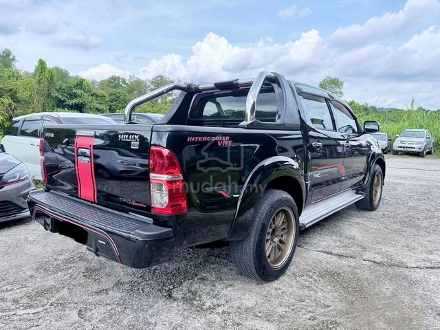 2016 Toyota HILUX 2.5 G TRD SPORTIVO (A) - 2