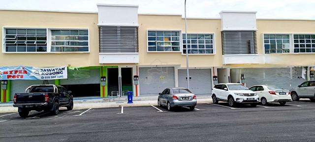 Ground Floor facing Main Road Kajang East Avenue Semenyih for rent 1