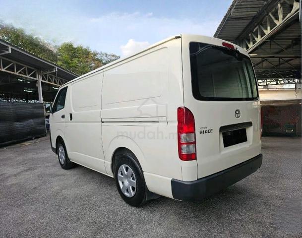 New Toyota HIACE 3.0 PANEL VAN KDH201 (M) - 4