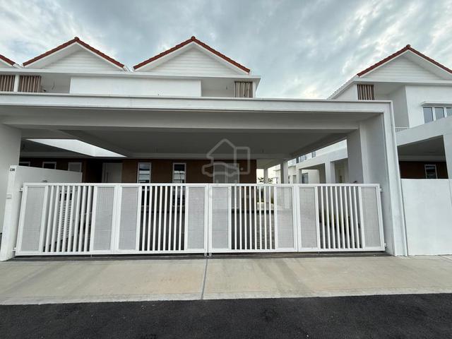 Batu Kawan Viluxe Residnece Intermidiate Corner Large Land Terrace ! 2