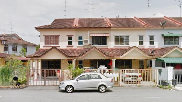 Tuta-Taman Seri Orkid 1