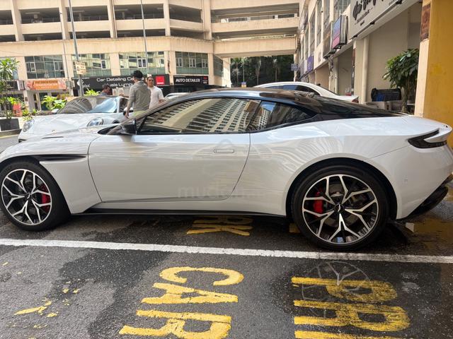 2018 Aston Martin DB11 5.2 V12 (25K KM) - 3