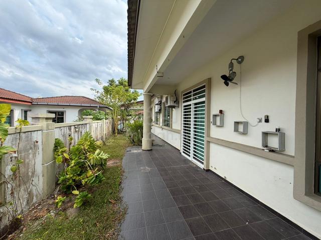 RENOVATED 1 Storey Semi D Taman Saujana Permai, Bukit Katil Melaka 1