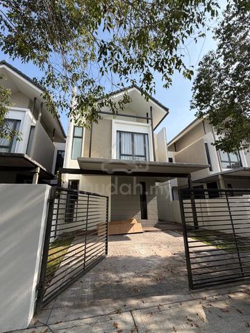 2 Storey @ Avira Medini, Iskandar Puteri, Near Sunway College 1