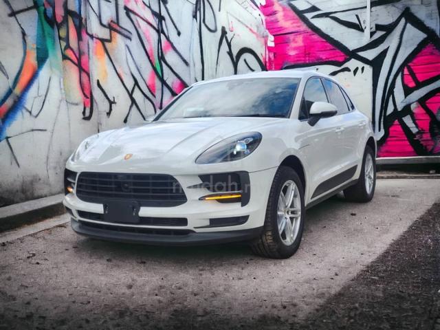 2019 Porsche MACAN 2.0L (A) ready stock - 2