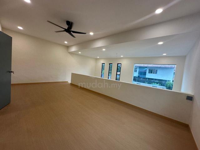 Rare Luxury Spacious Double Storey Semi-D for Sale @ Taman Sri Tebrau 1
