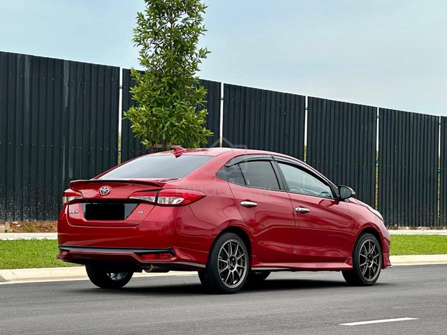 TOYOTA VIOS 1.5 Gš„CHEAPEST iN TOWN FULL LOANā
- 3