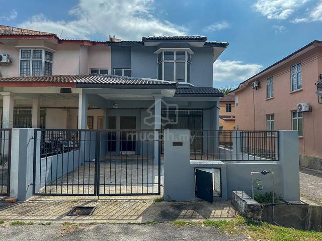 FREEHOLD 2 Storey Terrace Taman Dahlia Bandar Baru Salak Tinggi Sepang 1
