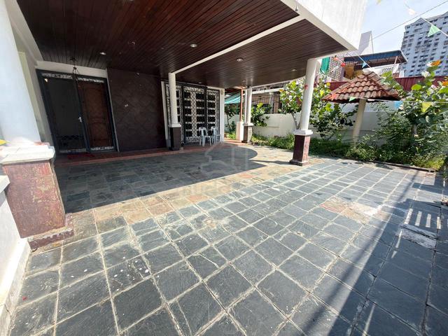 Century Garden 2.5 Stry Semi D 3850sqft Luxury Renovated Cheaper Sale! 1