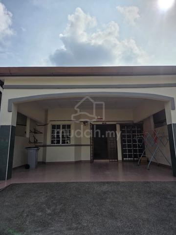 single storey with 4 bedroom 1