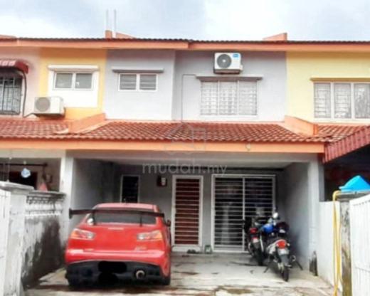 [WELL MAINTAIN ] Double Storey House SP6 Bandar Saujana Putra 1