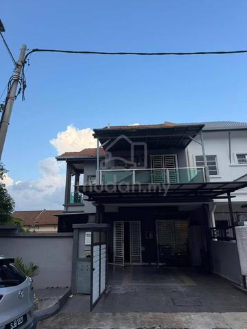 Teres Corner Unit 3 Tingkat Di Taman Ukay Perdana Untuk Dijual 1