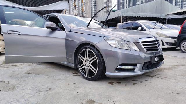 2013 Mercedes Benz E250 CGI BlueEFCY - 2