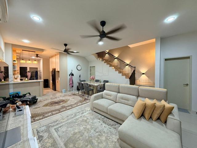 Fully Furnished 2 Storey Setia Warisan Tropika Sepang 1