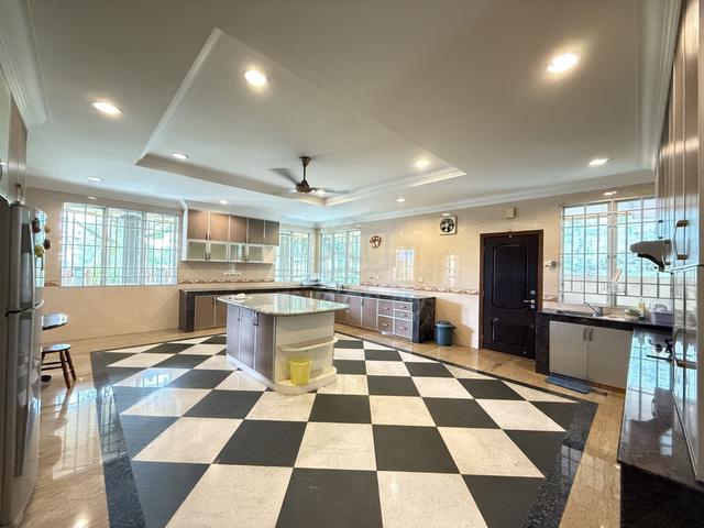 2 Stry Bungalow House @ Country Heights Kajang Selangor 1