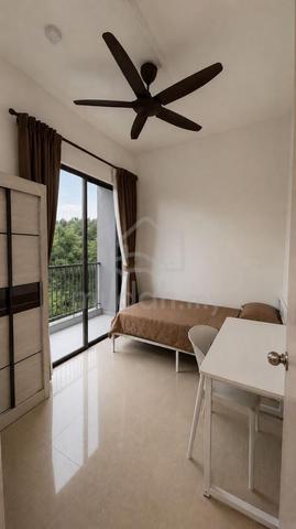 Single Room with Balcony - Bandar Sungai Long (Aster Residence) 1