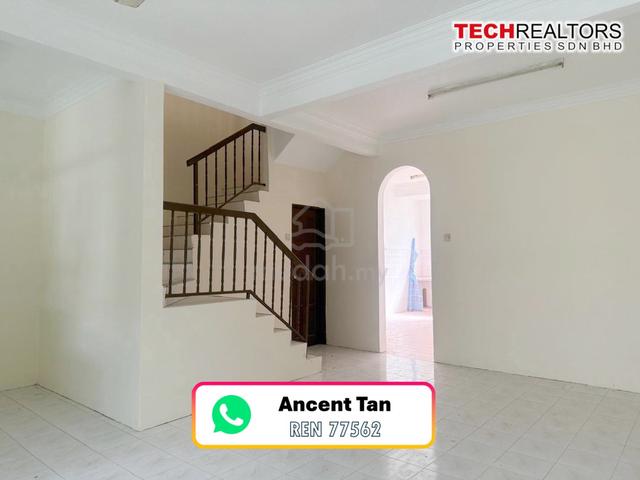【 GOOD CONDITION 】Taman Batik - Double Storey Terrace House 1