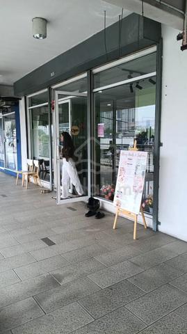 PV128, 1st Floor Half Behind Retail Office For Let 1