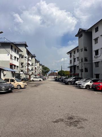 Flat Taman Tampoi Utama 1