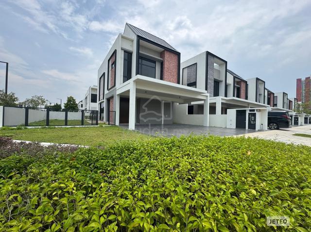 Bandar Rimbayu Gamuda Luxura Astrid Type A 1