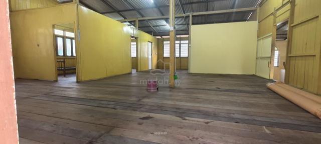 rumah untuk disewa bukit kuang,kemaman 1