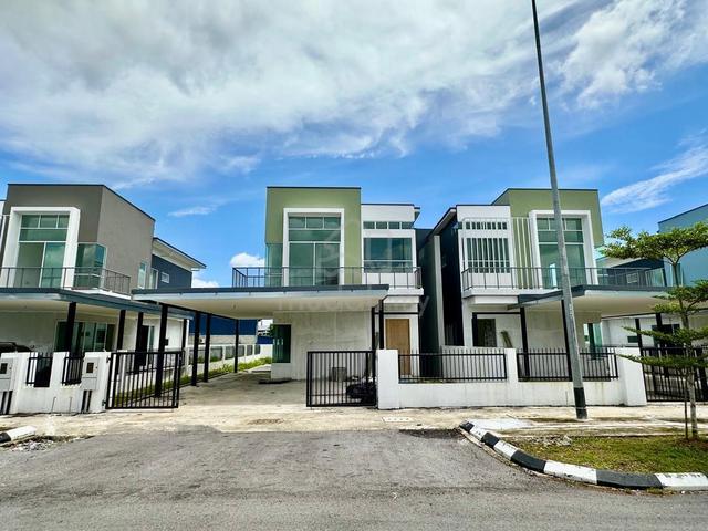 Marq Suites Double Storey Semi D, Field Force, Batu Kawa 1