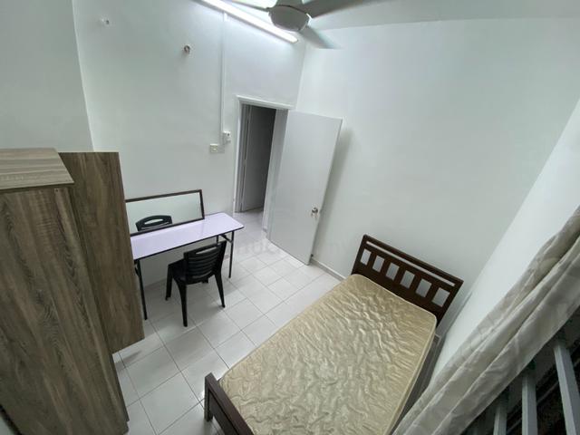 Wangsa Metroview Room, Wangsa Maju 1
