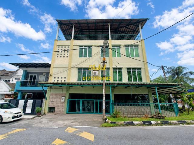 For sale: Corner Lot Three Story Taman Samudera Selatan 10, Batu Caves 1