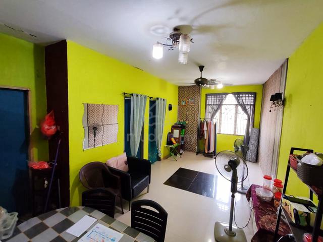Hajah Fatimah Flat 4