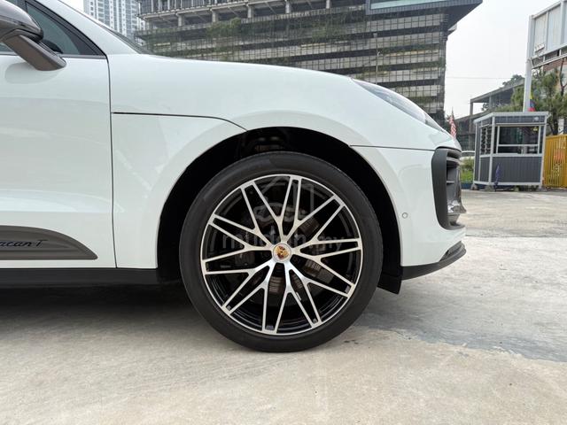 2024 Porsche MACAN T, RED INTERIOR, SPORT CHRONO - 2