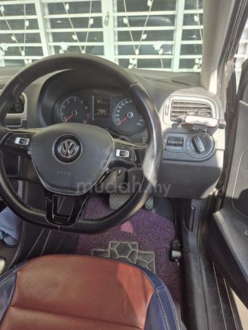 2017 Volkswagen VENTO 1.6 COMFORTLINE (A) - 4