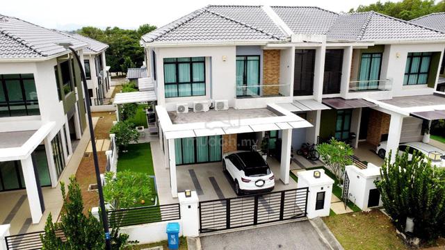 RENOVATED Double Storey Semi D Avanti Residences Seksyen U17 Shah Alam 1