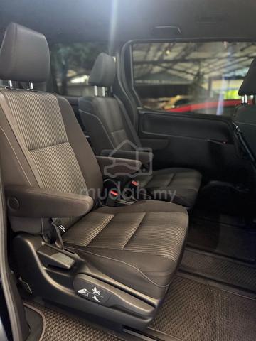 2017/ 2022 Toyota NOAH Voxy 2.0 TRD Full Bodykits - 5