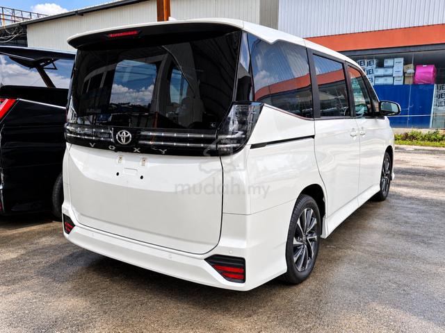 2023 Toyota VOXY 2.0 S-Z 8YRS Warranty - 2