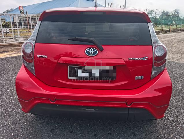 2013 Toyota PRIUS C 1.5 (HYBRID) NHP10R (A) - 2